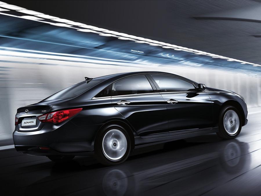  Hyundai Sonata 2009 года  (фото 30 из 40)